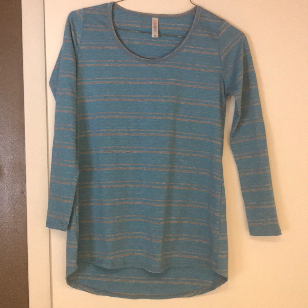 NWOT LuLaRoe shirt